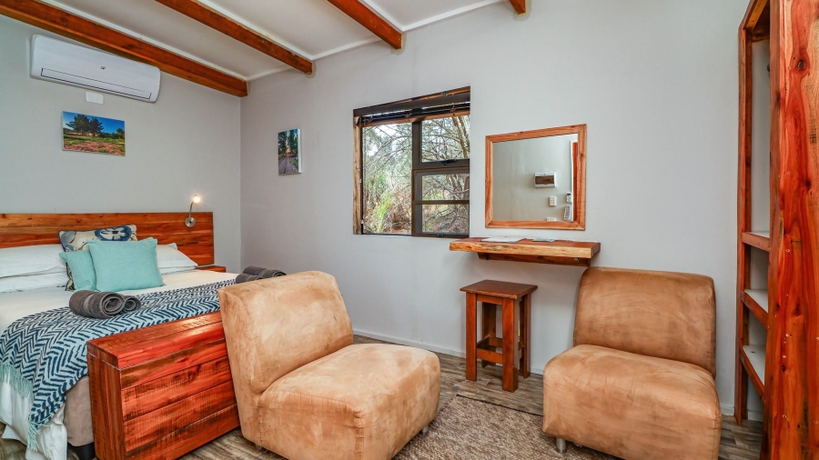 Commercial Property for Sale in Rondevlei Western Cape